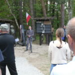 Pomnik przypominający o zrzutach w Żołyni 14 - Polskie Radio Rzeszów Pomnik przypominający o zrzutach w Żołyni - Polskie Radio Rzeszów