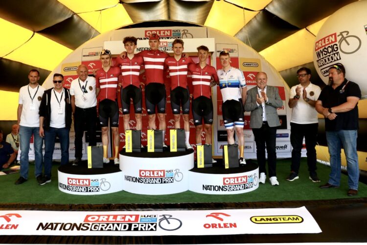 Kristian Egholm wygrywa na otwarcie pod zamkiem w Bouzovie