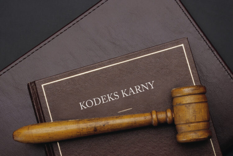 12 osób zamieszanych w handel narkotykami stanie przed sądem