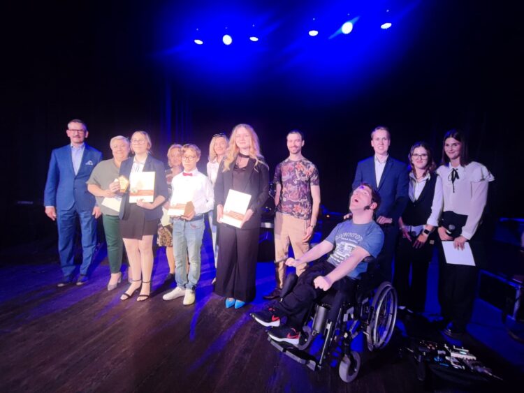 Tak było podczas gali konkursu „Są gdzieś okna, które płoną cały czas”