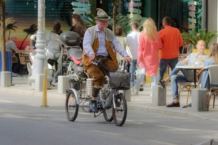 W Hiszpanii ludzie żyją najdłużej, średnio 84 lata, w Polsce ponad 78 lat