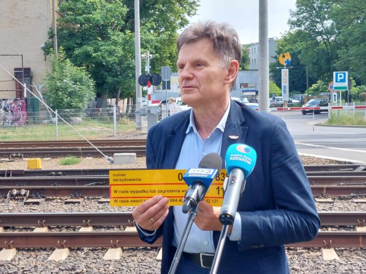 Apel rzeszowskich kolejarzy o bezpieczeństwo na torach