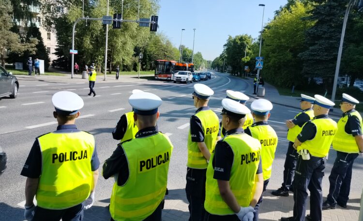 Funkcjonariusze z regionu walczą o tytuł najlepszego policjanta ruchu drogowego 1 - Polskie Radio Rzeszów Funkcjonariusze z regionu walczą o tytuł najlepszego policjanta ruchu drogowego