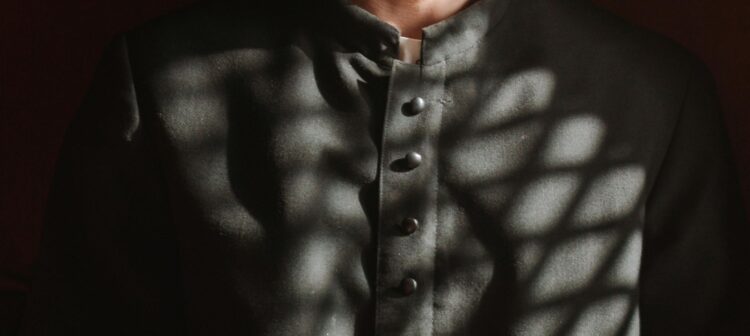 Ksiądz trafił do tymczasowego aresztu. Chodzi o treści pornograficzne w udziałem nieletniego