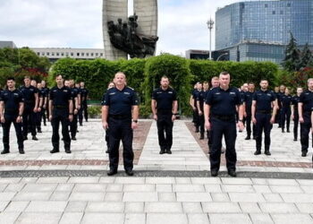 Podkarpaccy policjanci podjęli wyzwanie. Chcą pomóc koledze (film)