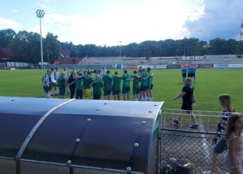 Piłka nożna. Wisłoka Dębica przegrywa ze&nbsp;Starem Starachowice