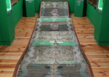 Kilim i&nbsp;skrzynie wianne z&nbsp;Muzeum Kresów już po&nbsp;konserwacji