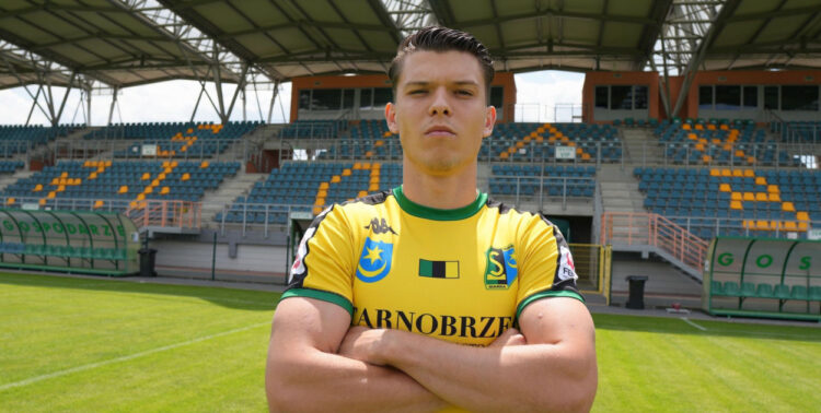 Piłka nożna. Nowy gracz w Siarce Tarnobrzeg