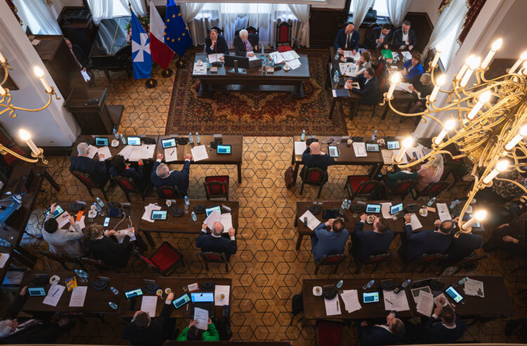 Votum zaufania i absolutorium dla Fijołka? Zdecydują radni