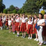 Sianokosy w Będziemyślu, zajęcia etnograficzne dla młodzieży (fotogaleria) - Polskie Radio Rzeszów