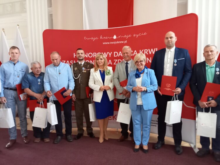 Odznaczenia dla honorowych dawców krwi