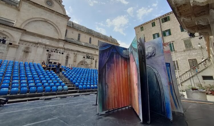 Dziś Teatr Maska pokaże w Chorwacji spektakl „Hachiko”