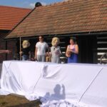 Historia garncarki Emilii Chmiel. Niebawem spektakl w Medyni Głogowskiej 5 - Polskie Radio Rzeszów Historia garncarki Emilii Chmiel. Niebawem spektakl w Medyni Głogowskiej - Polskie Radio Rzeszów