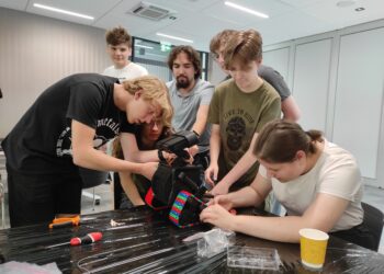 Wakacyjne warsztaty robotyczne w&nbsp;Podkarpackim Centrum Innowacji