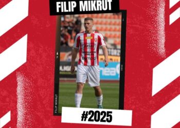 Piłka nożna. Mikrut pozostaje w&nbsp;Rzeszowie