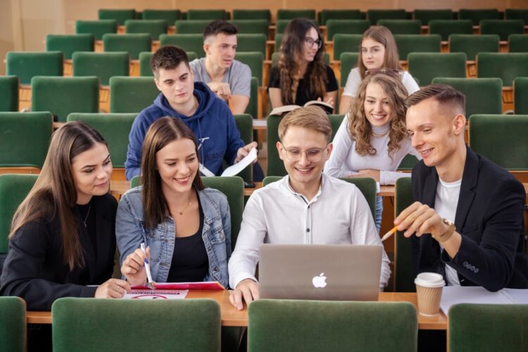 Wystartowała rekrutacja na studia w WSPiA