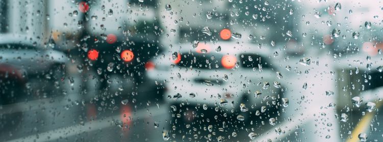 Kilkadziesiąt interwencji strażaków. Silne opady deszczu w regionie (aktualizacja) (wideo)