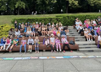 Najdłuższa książka świata autorstwa dzieci z&nbsp;regionu (zdjęcia)