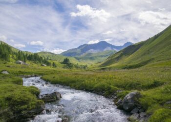 Lawiny błotne i&nbsp;zniszczenia w&nbsp;Dolinie Aosty