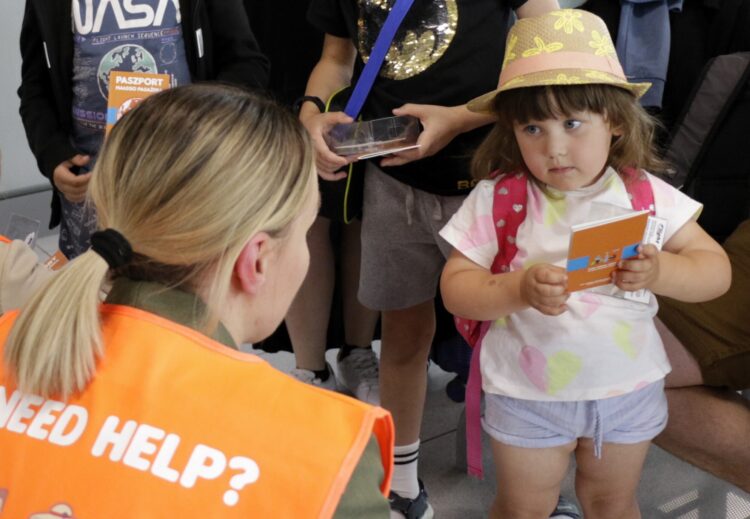 Rodziny z dziećmi mają priorytet na rzeszowskim lotnisku