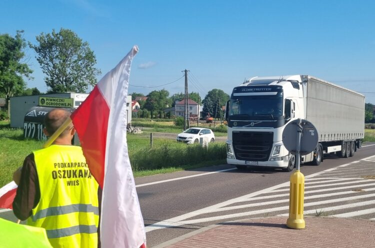 Protest rolników w Duńkowiczkach, utrudnienia dla kierowców