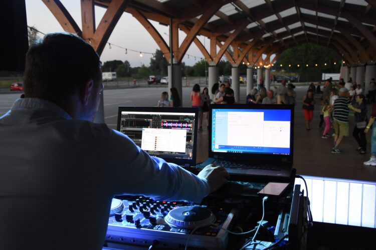 Pierwsza w tym roku „Potańcówka pod gwiazdami” w Sędziszowie