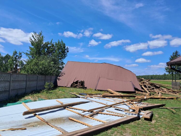 Trąba powietrzna przeszła w nocy nad gminą Kuryłówka