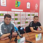 Piłka nożna. Siarka Tarnobrzeg remisem pożegnała swych kibiców 3 - Polskie Radio Rzeszów Piłka nożna. Siarka Tarnobrzeg remisem pożegnała swych kibiców - Polskie Radio Rzeszów