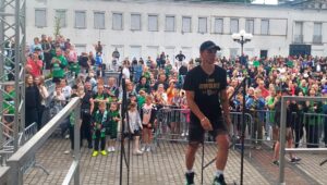 Piłka nożna. Stalowa Wola świętowała awans piłkarzy do pierwszej ligi - Polskie Radio Rzeszów