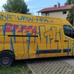 1000 zł dla osoby, która wskaże sprawcę zniszczenia samochodu dostawczego - Polskie Radio Rzeszów