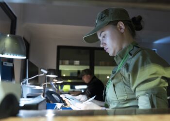 Pokazali fałszywe stemple. Chcieli zalegalizować pobyt w&nbsp;UE