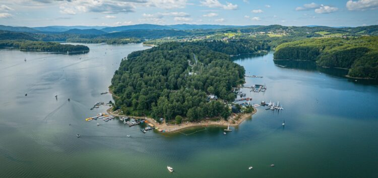 Znowu można kąpać się przy „Białej Flocie” nad Jeziorem Solińskim