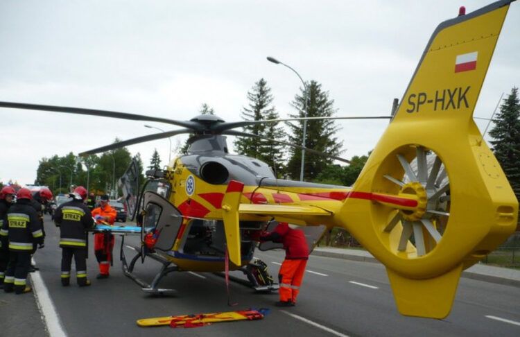 Dachowanie w Jabłonicy Ruskiej. 5 osób rannych