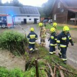 Lawina błotna w Bieszczadach. Nieprzejezdna droga, zalane piwnice 2 - Polskie Radio Rzeszów Lawina błotna w Bieszczadach. Nieprzejezdna droga, zalane piwnice - Polskie Radio Rzeszów