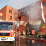 Drugi dzień walki z pożarem Merkury Market w Krośnie (zdjęcia) 35 - Polskie Radio Rzeszów Drugi dzień walki z pożarem Merkury Market w Krośnie (zdjęcia) - Polskie Radio Rzeszów