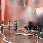 W Krośnie trwa dogaszanie pożaru sklepu budowlanego (zdjęcia zniszczeń) 2 - Polskie Radio Rzeszów W Krośnie trwa dogaszanie pożaru sklepu budowlanego (zdjęcia zniszczeń) - Polskie Radio Rzeszów