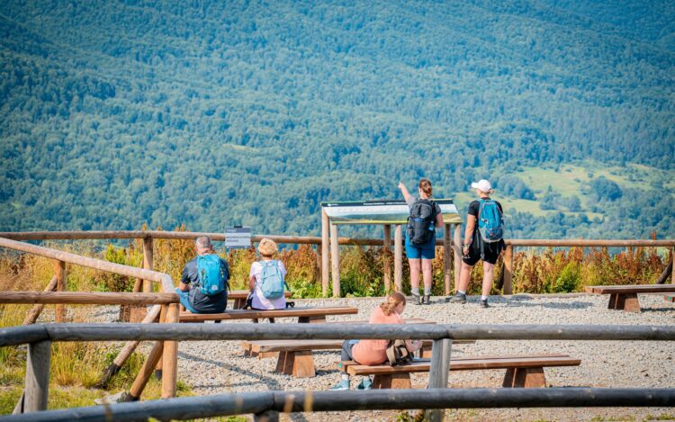 Na bieszczadzkich szlakach coraz więcej turystów