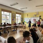 Wolontariusze z Ameryki Północnej uczą angielskiego w Rakszawie - Polskie Radio Rzeszów