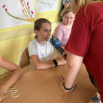 Wolontariusze z Ameryki Północnej uczą angielskiego w Rakszawie - Polskie Radio Rzeszów