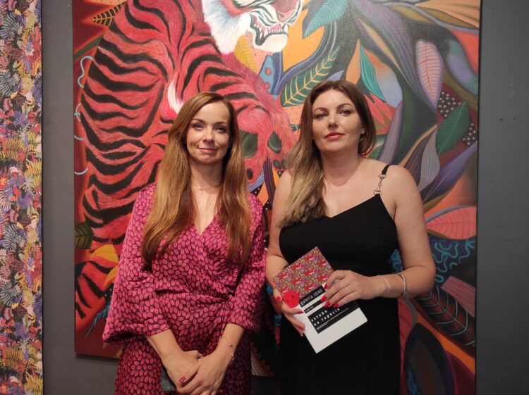 Sztuka na tapecie w Galerii r_z