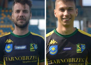 Piłka nożna. Sulikowski i&nbsp;Woś zostają w&nbsp;Siarce
