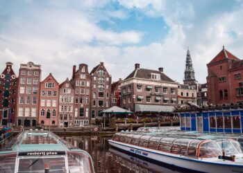 Holandia/Przestępcy wykupili setki domów przez&nbsp;oszustwo hipoteczne