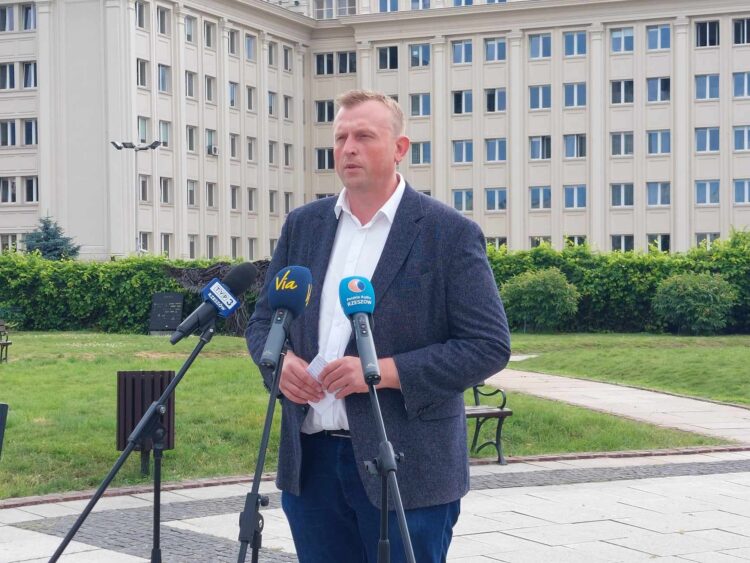 Buczek głosem Konfederacji o CPK i połączeniu Jasionki z Warszawą