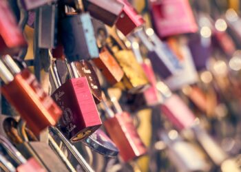 700 kilogramów kłódek usuniętych w&nbsp;rejonie Fontanny di Trevi i&nbsp;Panteonu