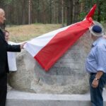 Głaz upamiętnia żydowskich mieszkańców Ulanowa 6 - Polskie Radio Rzeszów Głaz upamiętnia żydowskich mieszkańców Ulanowa - Polskie Radio Rzeszów