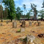 Głaz upamiętnia żydowskich mieszkańców Ulanowa 3 - Polskie Radio Rzeszów Głaz upamiętnia żydowskich mieszkańców Ulanowa - Polskie Radio Rzeszów