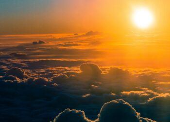 W&nbsp;regionie i&nbsp;niemal w&nbsp;całym kraju upał do&nbsp;poniedziałku