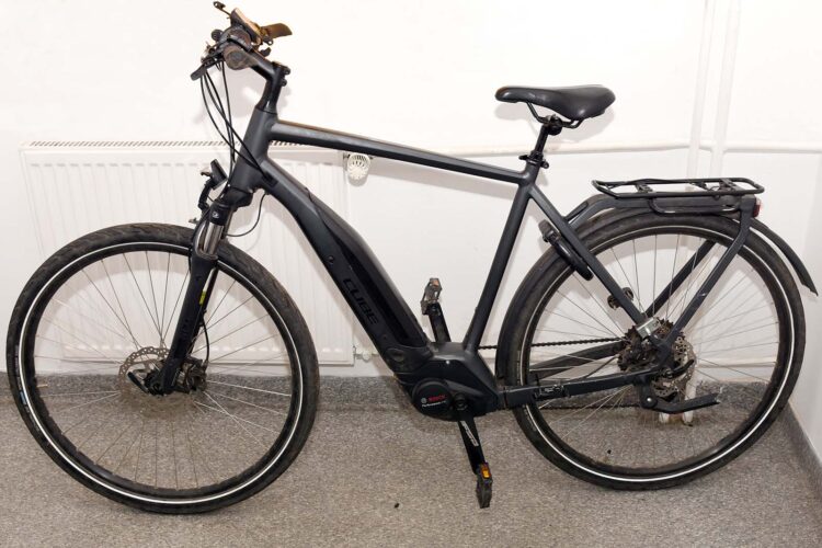 Trzy skradzione elektryczne rowery odzyskane na granicy