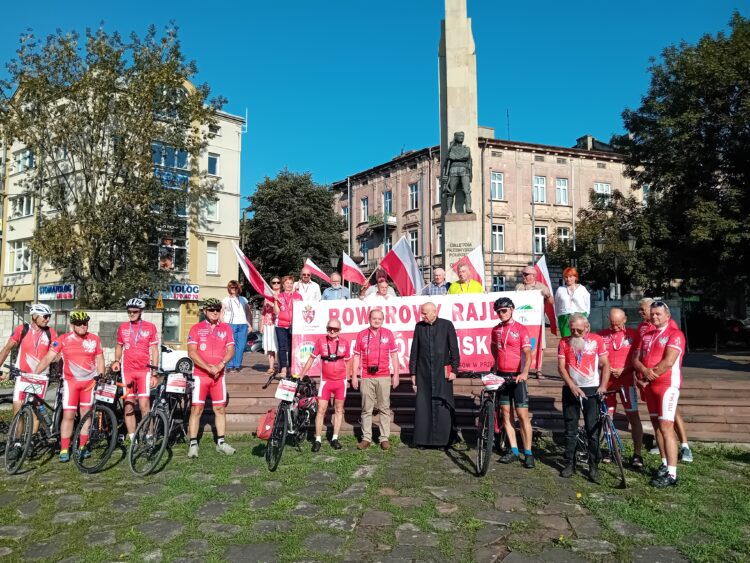 Pojechali by upamiętnić poległych w bitwie pod Zadwórzem