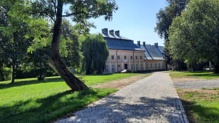 Jubileuszowy plener malarski w Boguchwale